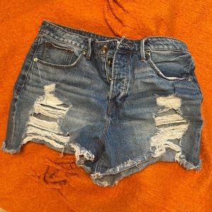 Good American Jean Shorts Size 8/29